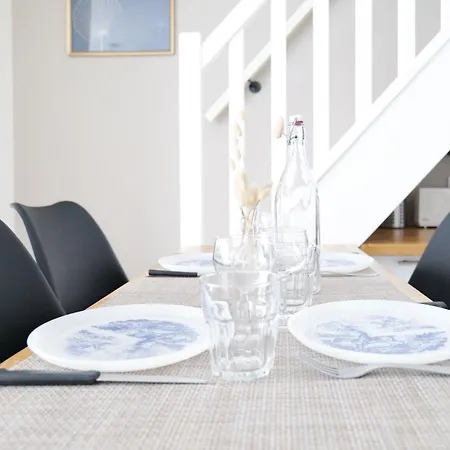 Jolie Maison Renovee Dans Le Centre-ville Avec Garage Privatif 4 Personnes Ferienhaus *