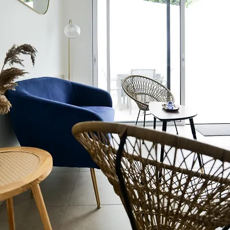 Jolie Maison Renovee Dans Le Centre-ville Avec Garage Privatif 4 Personnes Les Sables-dʼOlonne