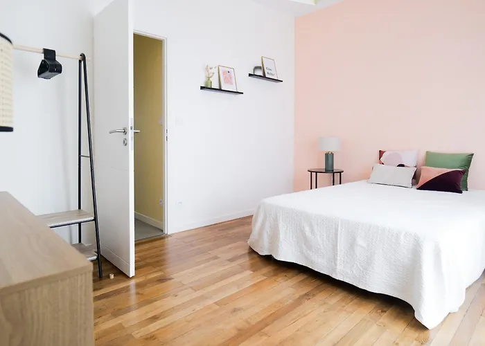 Dom wakacyjny Jolie Maison Renovee Dans Le Centre-ville Avec Garage Privatif 4 Personnes *