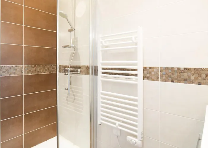 Jolie Maison Renovee Dans Le Centre-ville Avec Garage Privatif 4 Personnes Dom wakacyjny